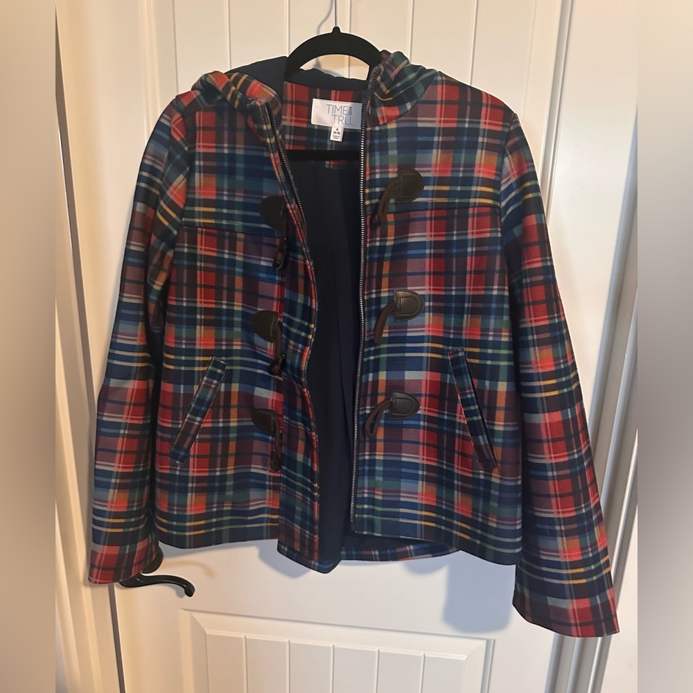 Plaid jacket, great detailing at buttons and pleated back.
